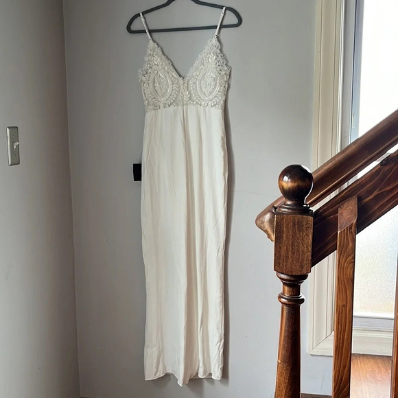 Lulus White Lace Jumpsuit Size Small - Picture 5 of 12